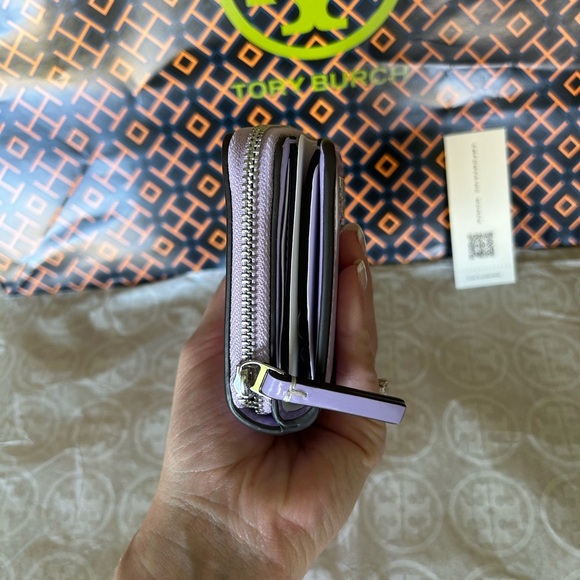 Tory Burch Britten Patent Bifold Wallet Lavender Silver Light Purple - Picture 3 of 11